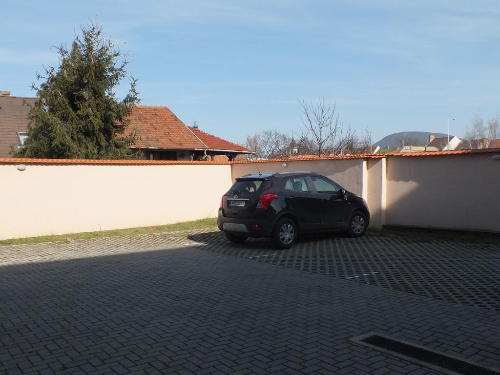 Family Residence Eger Exterior photo